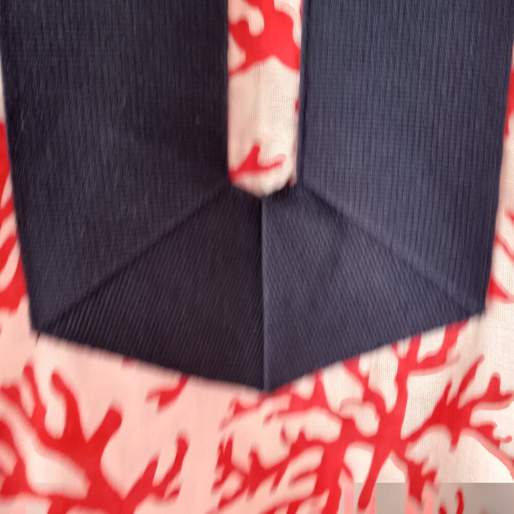 'French Curve' Size L Long Sleeve Tunic Coral design NWOT - Picture 6 of 13
